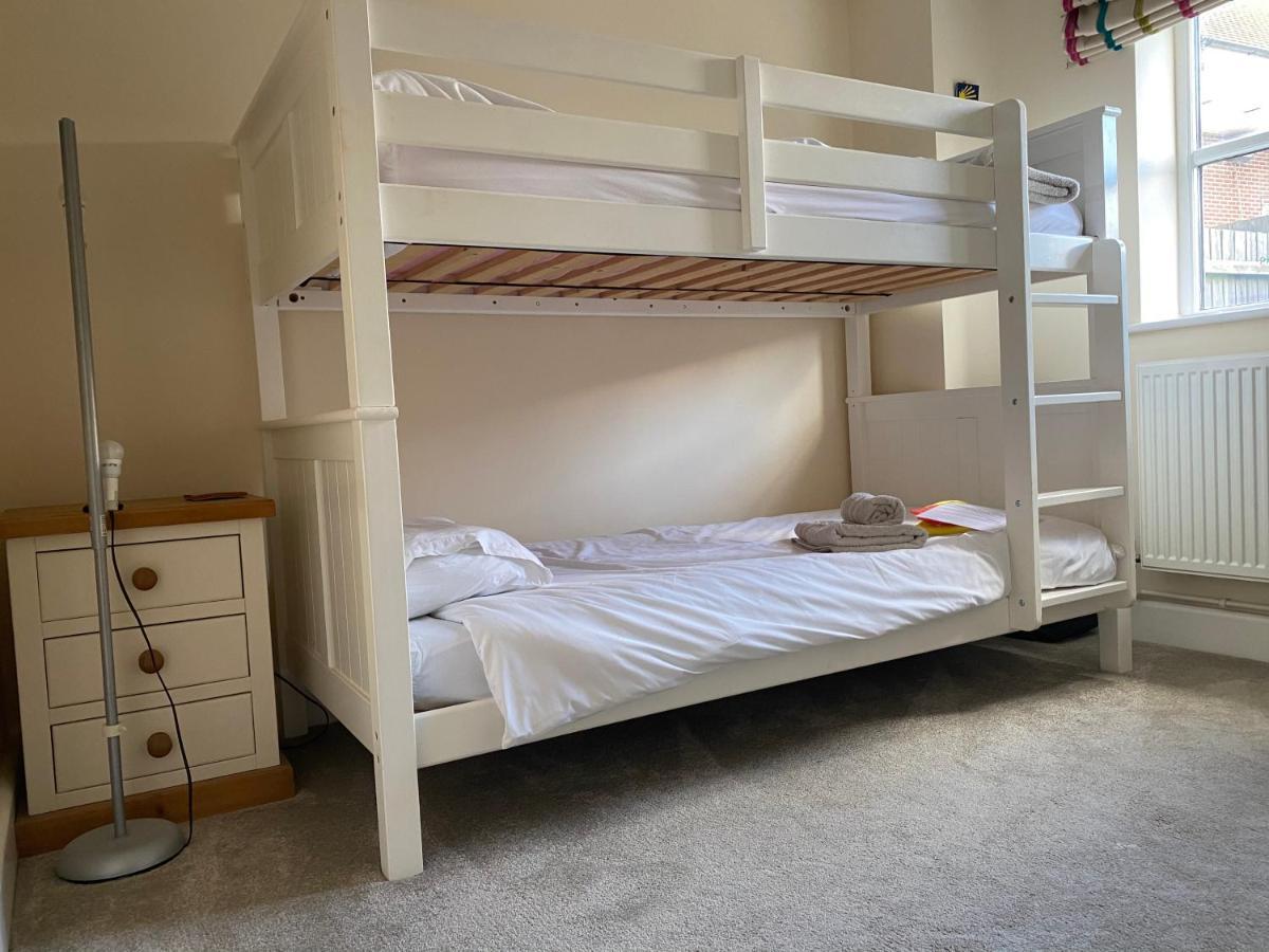 הוילה Relaxing Townhouse In The Heart Of ברידפורט מראה חיצוני תמונה
